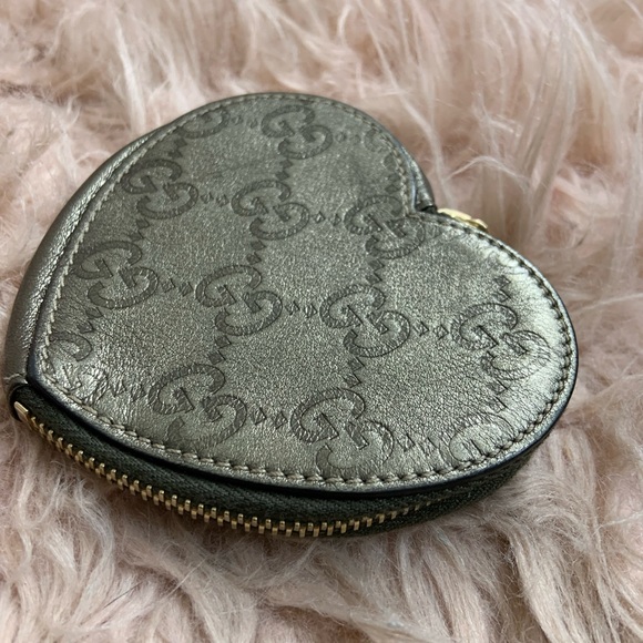 -SOLD- Gucci heart monogram coin pouch men wallet - Picture 4 of 5
